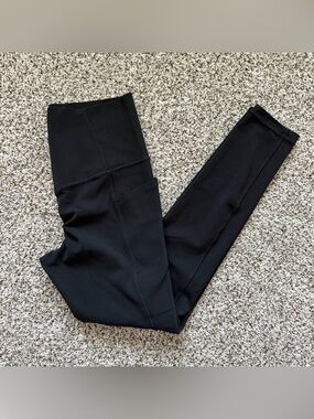 EUC Salutation Stash 7/8 tight legging Athleta small tall ST black